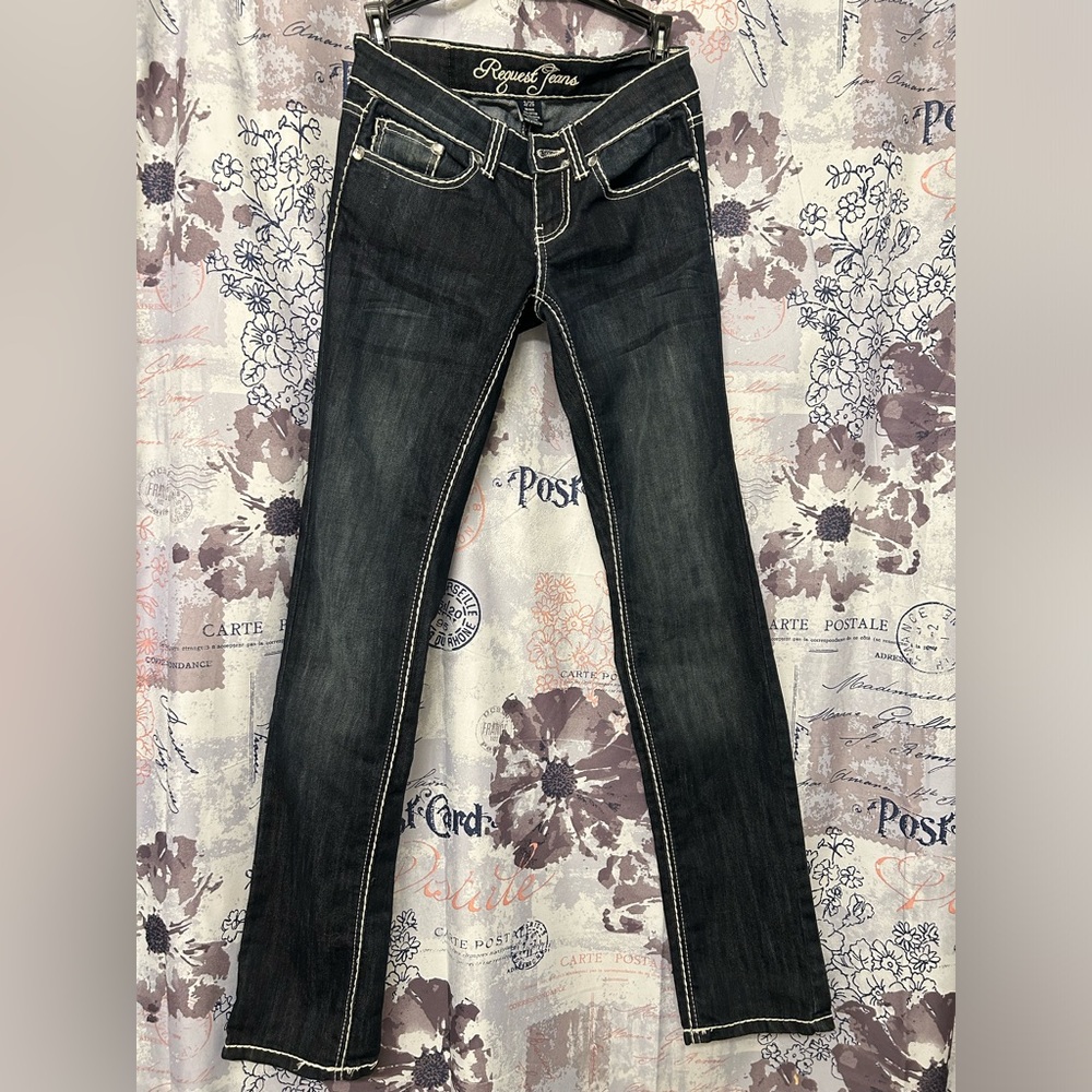Request jeans